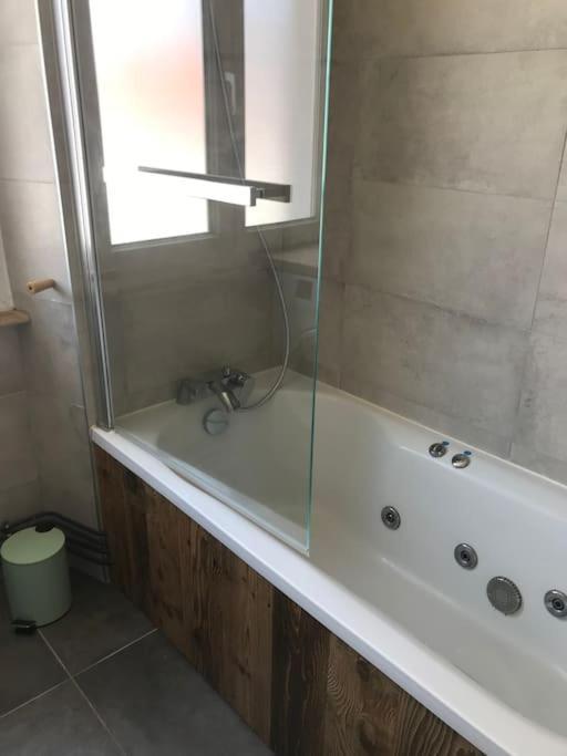 En Centre Apartment